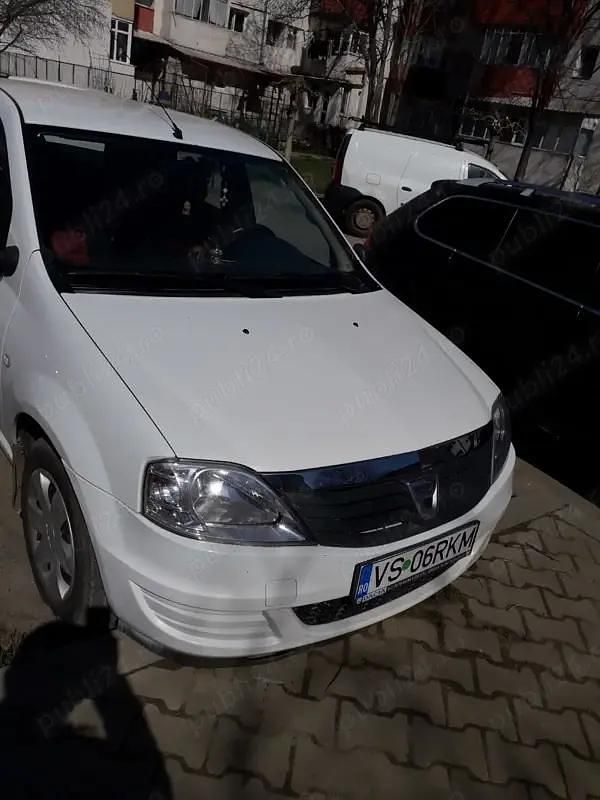 Second-hand Dacia Logan 75 CP (55 kW) 2011 Alb Berlinǎ