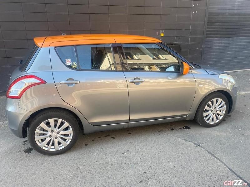 Second-hand Suzuki Swift 94 CP (69 kW) 2012 Argintiu Hatchback