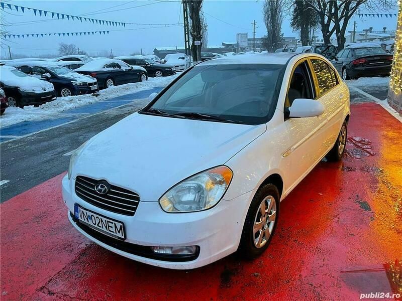 Second-hand Hyundai Accent 110 CP (80 kW) 2007 Alb Berlinǎ