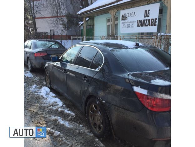 Second-hand BMW 520 Sport Line 170 CP (125 kW) 2004 Negru Berlinǎ