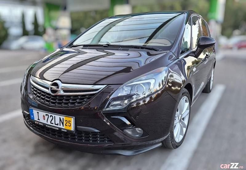 Utilizat 2014 Opel Zafira Monovolum | 9.040 EUR - Imagine 1/4