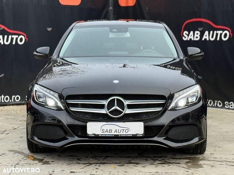 Second-hand Mercedes C220 Avantgarde 170 CP (125 kW) 2015 Culoarenegru Berlinǎ