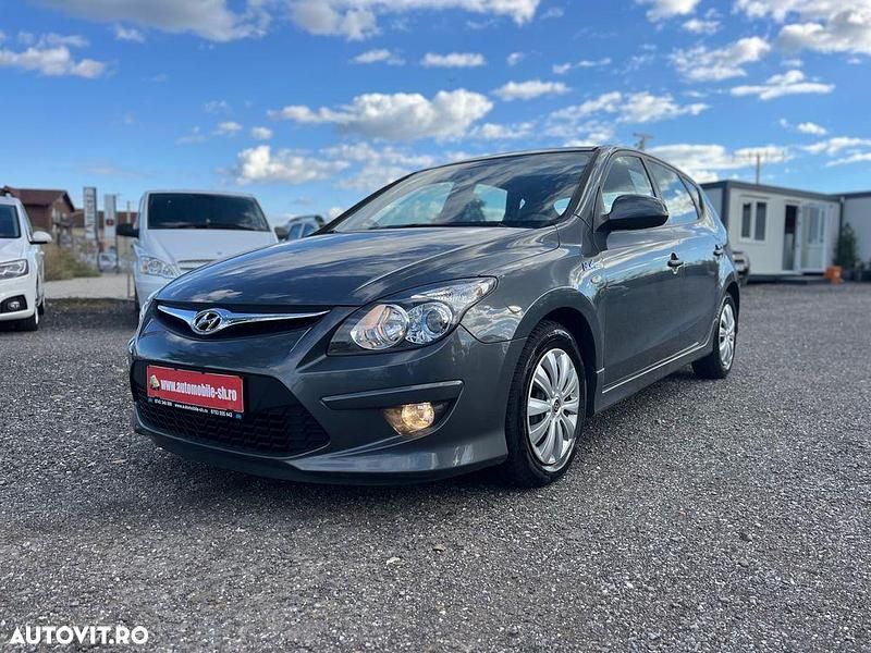 Culoaregri Utilizat 2010 Hyundai i30 Classic Coupe | 4.490 EUR - Imagine 1/4