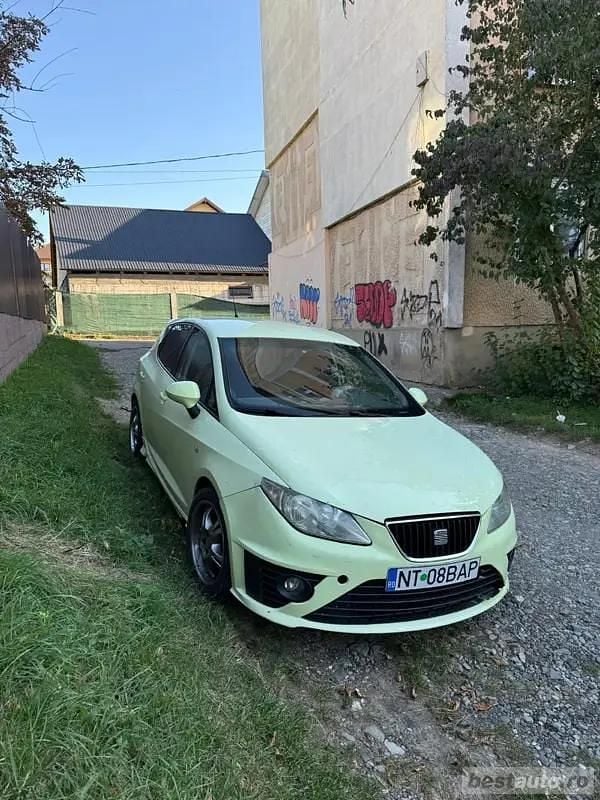 Utilizat 2009 Seat Ibiza Sport Hatchback | 1.800 EUR (Preț bun) - Imagine 1/4