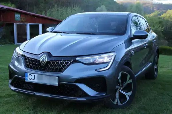 Gri Utilizat 2024 Renault Arkana SUV | 26.500 EUR - Imagine 1/4