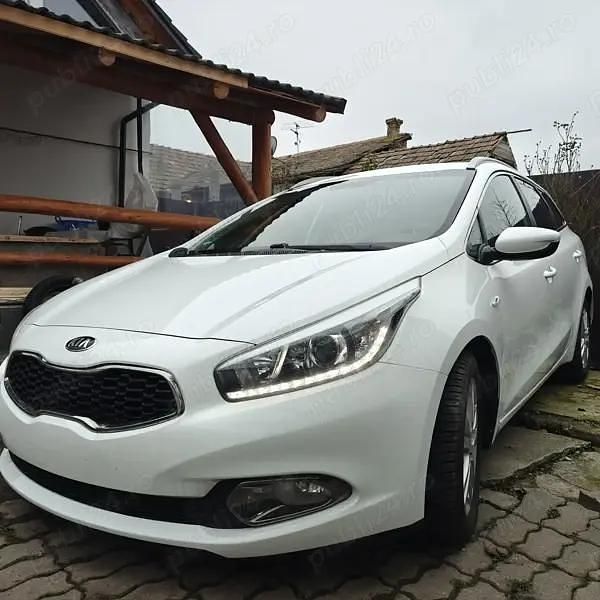 Second-hand Kia Ceed 128 CP (94 kW) 2015 Hatchback