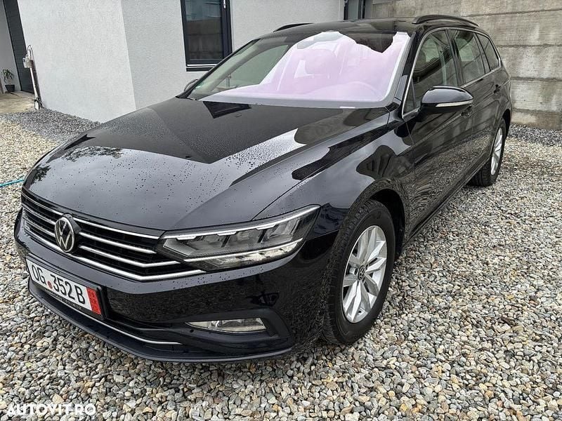 Culoarenegru Utilizat 2020 VW Passat Break | 13.990 EUR (Preț OK) - Imagine 1/4