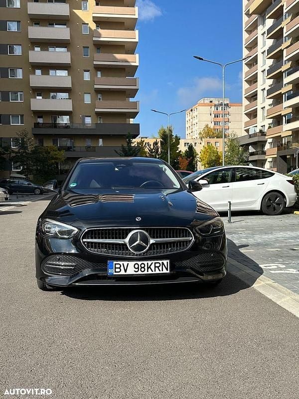Second-hand Mercedes C220 Avantgarde 200 CP (147 kW) 2022 Culoarenegru Break