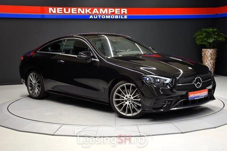 Negru Utilizat 2021 Mercedes A200 AMG Coupe | 48.000 EUR (Preț bun) - Imagine 1/4