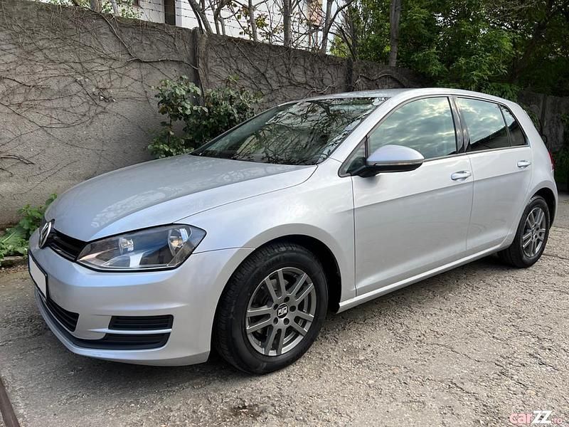 Argintiu Utilizat 2016 VW Golf VII Comfortline Berlinǎ | 7.990 EUR (Preț OK) - Imagine 1/4