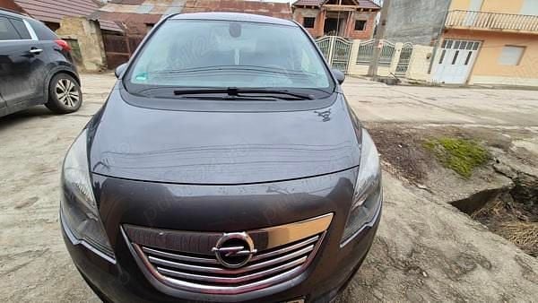 Gri Utilizat 2011 Opel Meriva Monovolum | 3.800 EUR (Preț OK) - Imagine 1/4