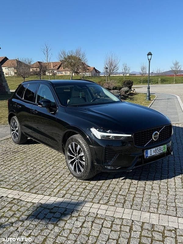 Second-hand Volvo XC60 Inscription 197 CP (144 kW) 2022 Culoarenegru SUV