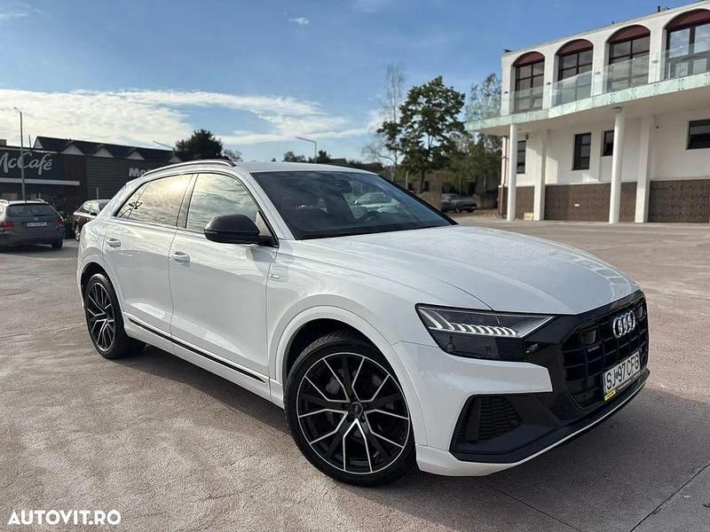 Culoarealb Utilizat 2019 Audi Q8 S-Line SUV | 49.990 EUR (Preț OK) - Imagine 1/4