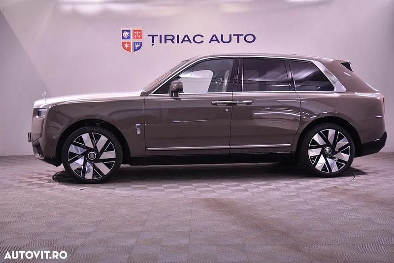 Second-hand Rolls Royce Cullinan 571 CP (419 kW) 2025 Culoaremaro SUV
