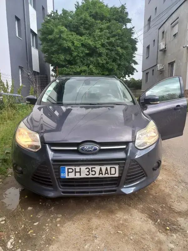 Utilizat 2012 Ford Focus Hatchback | 3.800 EUR (Preț OK) - Imagine 1/4
