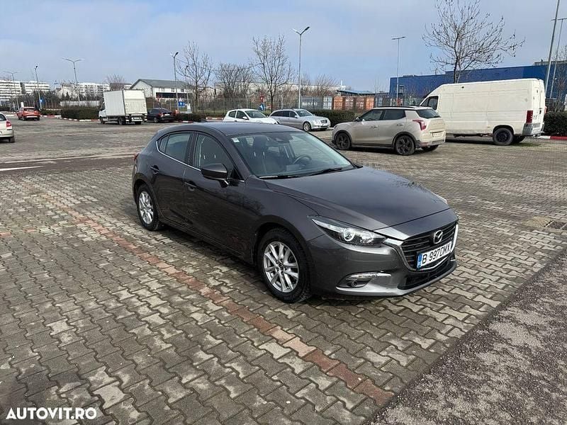 Second-hand Mazda 3 120 CP (88 kW) 2017 Culoaregri Hatchback