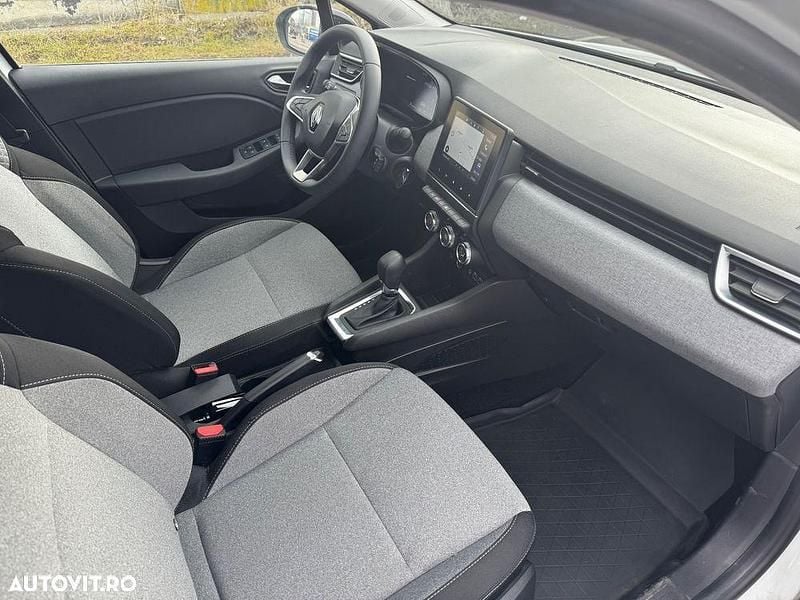 Second-hand Renault Clio V Evolution 145 CP (106 kW) 2024 Culoarealb