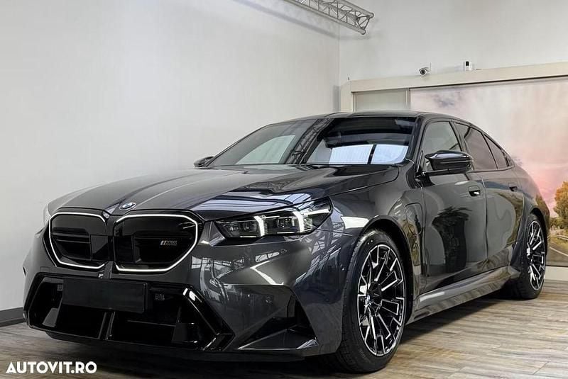 Gri Utilizat 2024 BMW M5 Berlinǎ | 135.490 EUR - Imagine 1/4