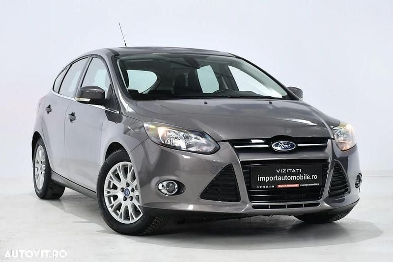 Culoaregri Second-hand 2011 Ford Focus Titanium Hatchback | 4.990 EUR (Preț OK) - Imagine 1/4
