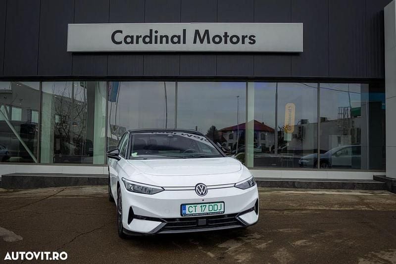 Second-hand VW ID.7 Pro 210 kW (286 CP) 2024 Culoarealb Berlinǎ