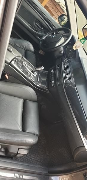 Second-hand BMW 520 184 CP (135 kW) 2010 Maro Berlinǎ