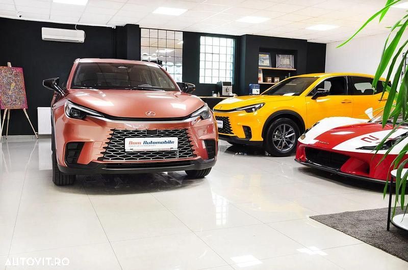 Nouă Lexus LBX 136 CP (100 kW) 2025 Culoaremaro SUV