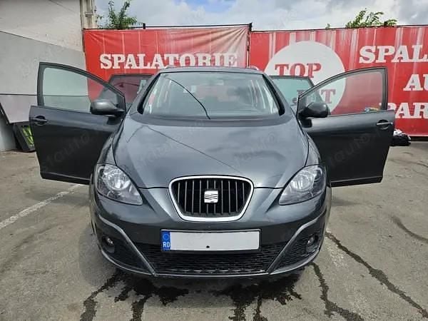 Utilizat 2009 Seat Altea Monovolum | 3.700 EUR - Imagine 1/4