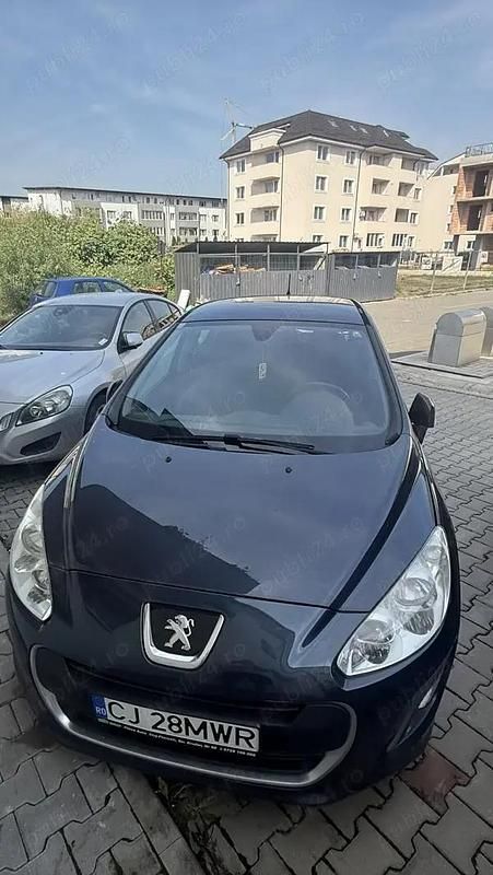 Utilizat 2011 Peugeot 308 Hatchback | 2.800 EUR (Preț OK) - Imagine 1/4