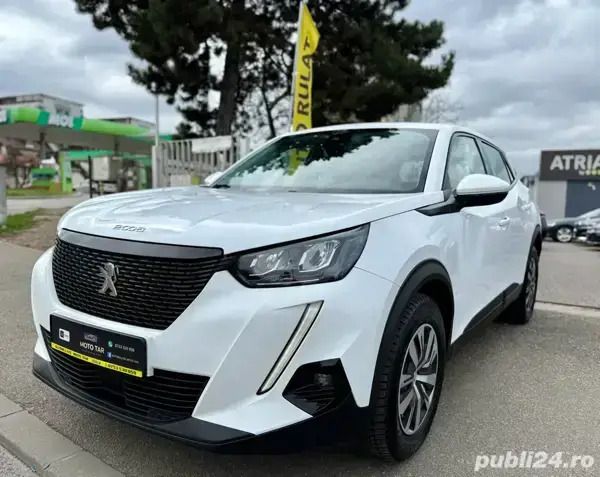 Alb Utilizat 2020 Peugeot 2008 SUV | 12.990 EUR (Puțin scump) - Imagine 1/4