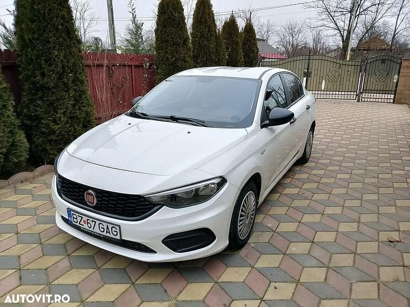 Second-hand Fiat Tipo Easy 95 CP (69 kW) 2018 Culoarealb Berlinǎ