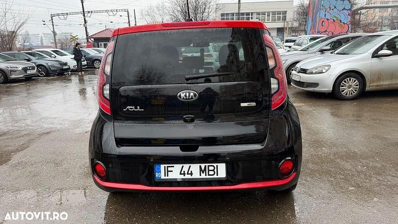 Second-hand Kia Soul 80 kW (110 CP) 2017 Culoarenegru SUV