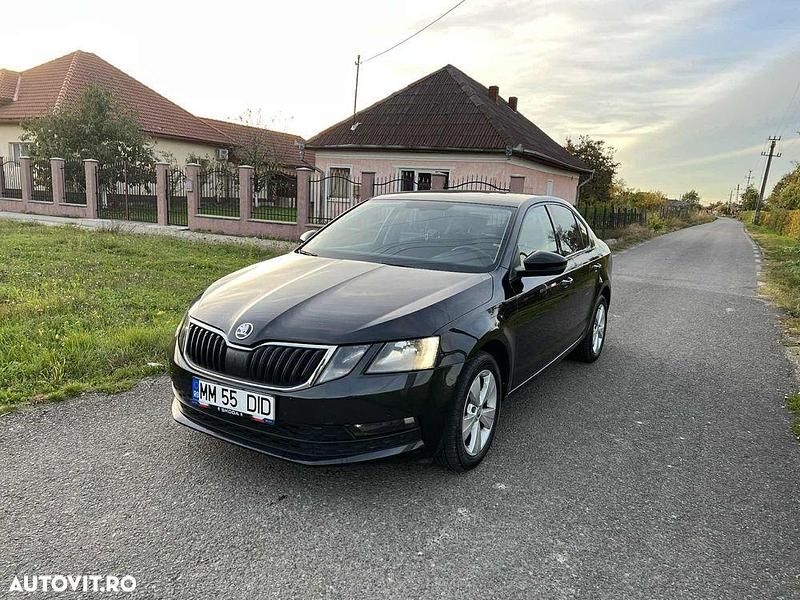 Culoarenegru Utilizat 2019 Skoda Octavia Berlinǎ | 10.800 EUR (Super Preț) - Imagine 1/4