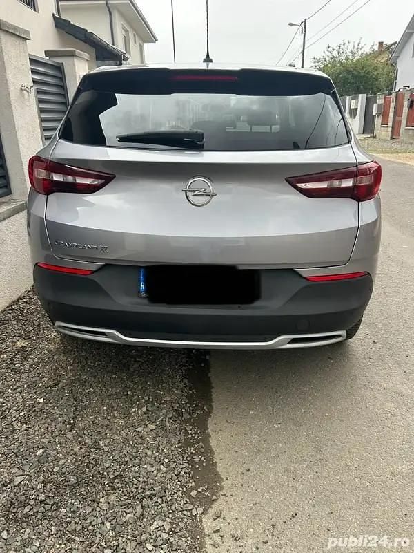 Second-hand Opel Grandland X 130 CP (95 kW) 2020 Argintiu SUV