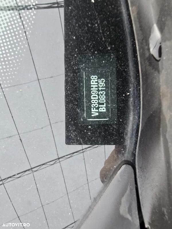 Culoareargint Utilizat 2011 Peugeot 508 Active Break | 4.190 EUR (Preț OK) - Imagine 1/4