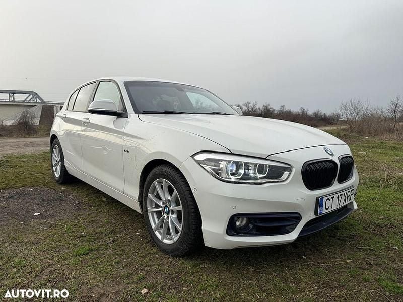 Second-hand BMW 118 Sport Line 150 CP (110 kW) 2016 Culoarealb Hatchback