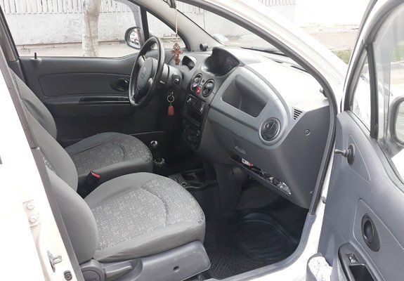 Second-hand Chevrolet Spark 85 CP (62 kW) 2007 Alb Hatchback