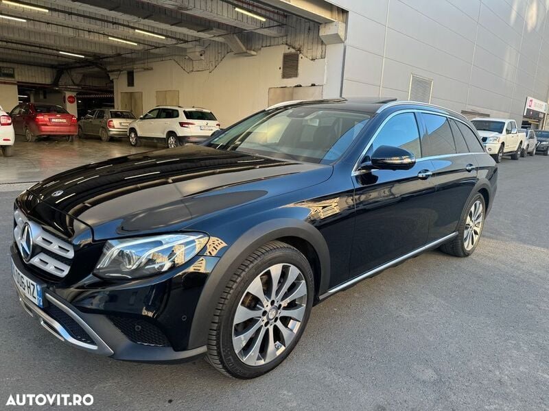 Negru Utilizat 2017 Mercedes E220 Break | 19.990 EUR (Super Preț) - Imagine 1/4