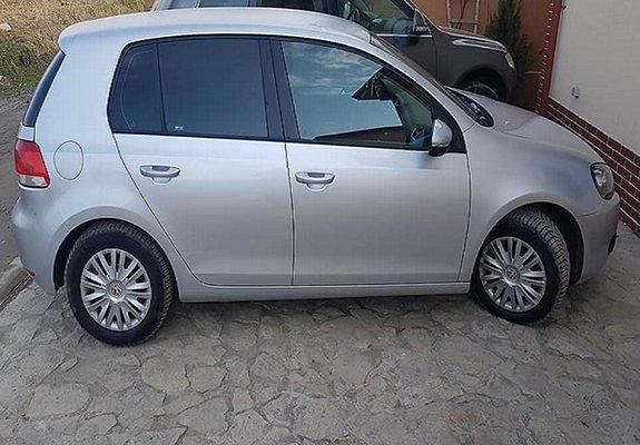 Gri Second-hand 2009 VW Golf Berlinǎ | 5.850 EUR (Scump) - Imagine 1/4