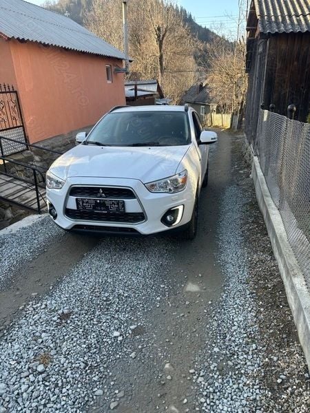 Utilizat 2015 Mitsubishi ASX SUV | 8.000 EUR (Preț bun) - Imagine 1/4