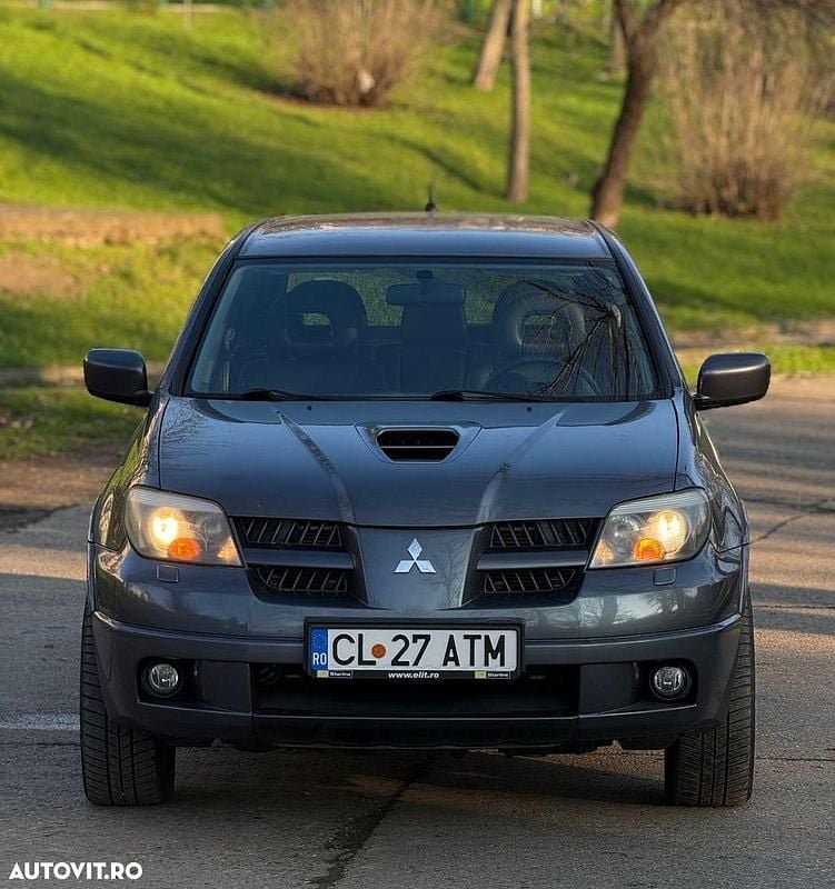 Second-hand Mitsubishi Outlander 202 CP (148 kW) 2006 Culoaregri SUV