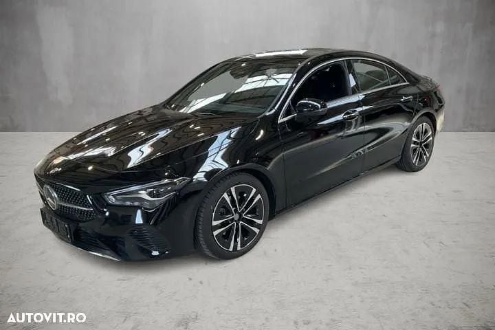 Culoarenegru Utilizat 2024 Mercedes CLA200 Shooting Brake Break | 36.990 EUR (Preț OK) - Imagine 1/4
