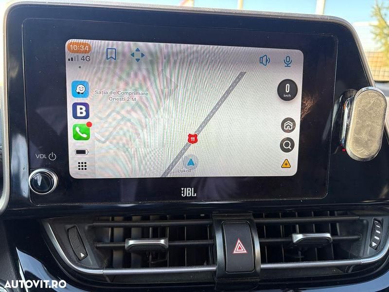 Second-hand Toyota C-HR 184 CP (135 kW) 2023 Culoarealb SUV