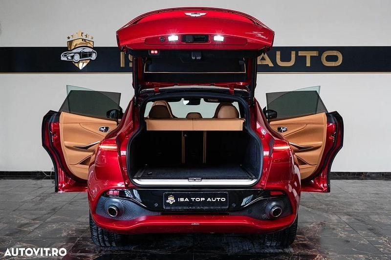 Second-hand Aston Martin DBX 550 CP (404 kW) 2021 Culoarerosu SUV