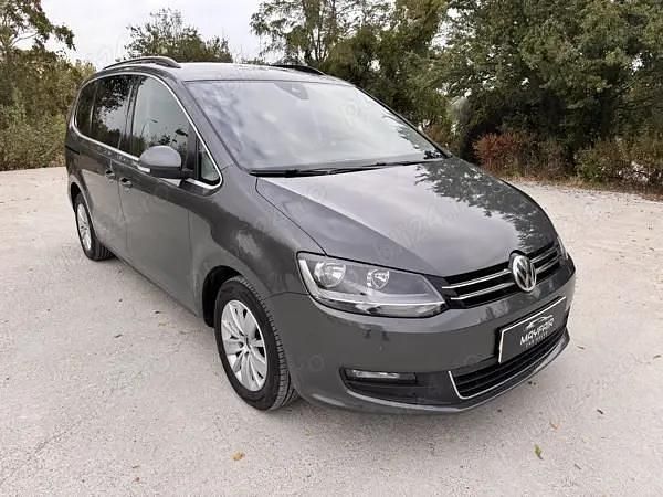 Gri Utilizat 2020 VW Sharan Monovolum | 13.750 EUR (Preț bun) - Imagine 1/4