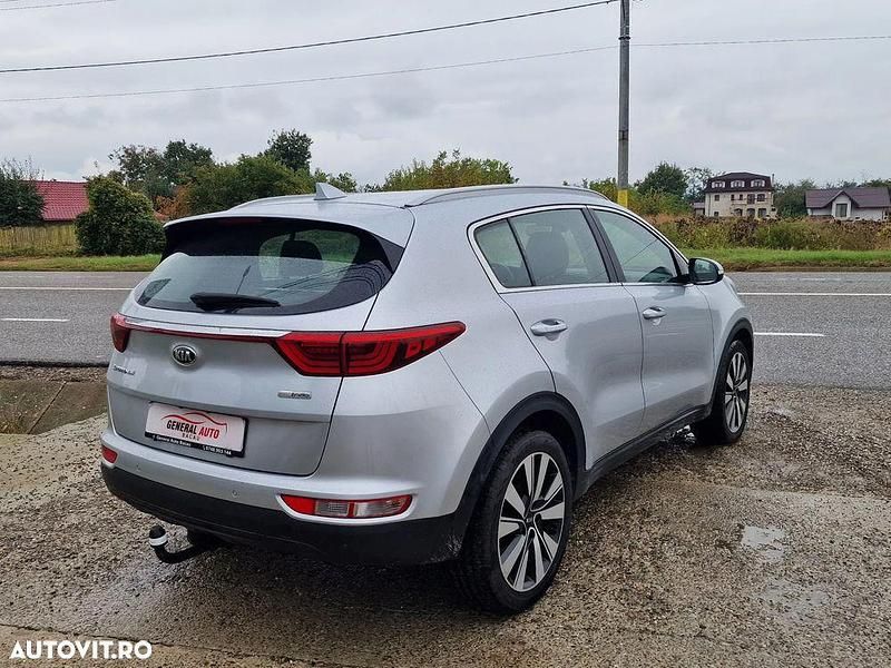 Second-hand Kia Sportage 115 CP (84 kW) 2016 Culoareargint SUV