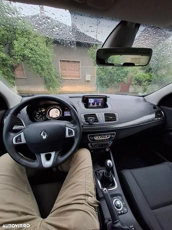 Second-hand Renault Mégane III Expression 110 CP (80 kW) 2013 Culoaregri Hatchback