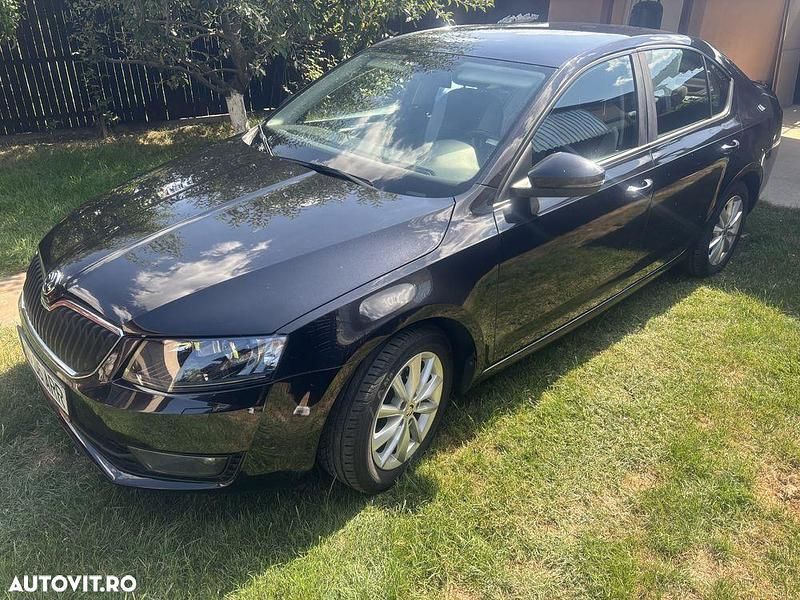 Culoarenegru Utilizat 2016 Skoda Octavia Ambition Berlinǎ | 11.900 EUR (Preț bun) - Imagine 1/4