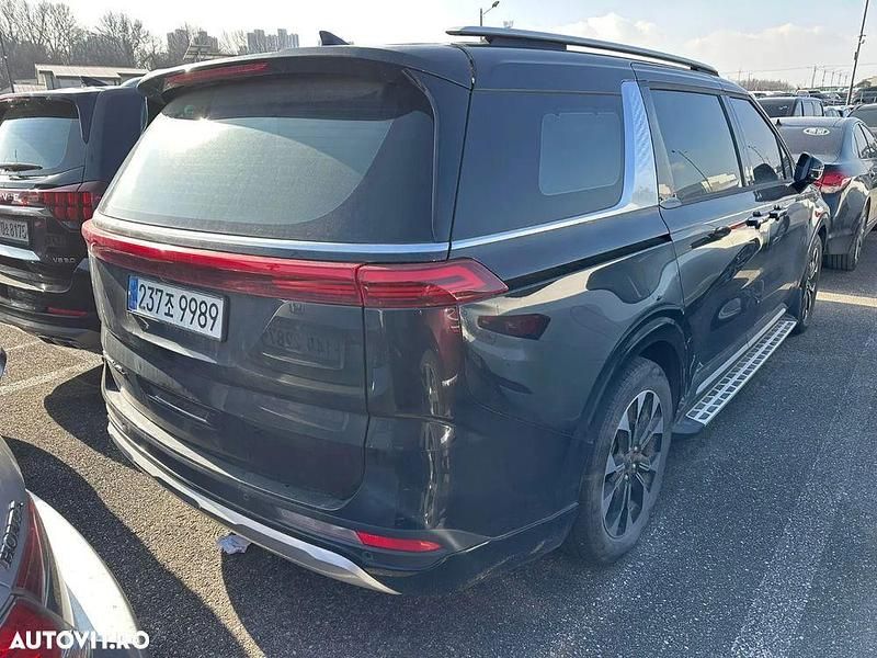 Second-hand Kia Carnival 204 CP (150 kW) 2020 Culoarenegru Monovolum