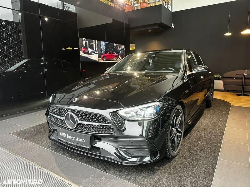 Second-hand Mercedes C300 AMG line 258 CP (189 kW) 2021 Culoarenegru Berlinǎ