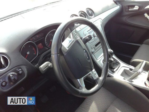 Second-hand Ford S-MAX S 140 CP (102 kW) 2008 Gri Monovolum